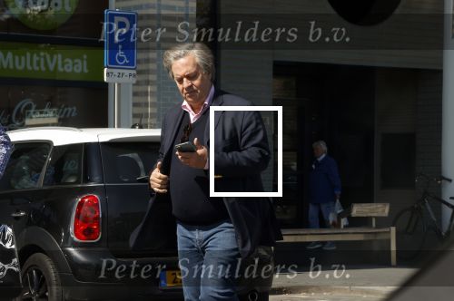 Amstelveen 15 april 2020
 Jan Dirk Paarlberg doet boodschappen op het gelderlandplein.