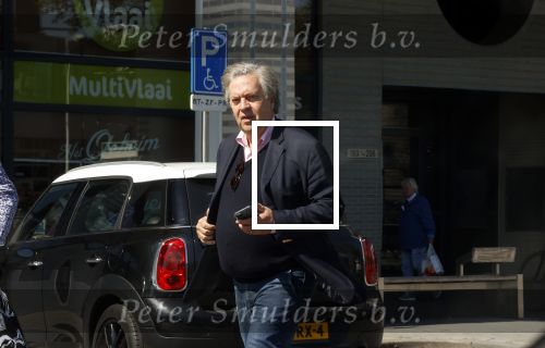Amstelveen 15 april 2020
 Jan Dirk Paarlberg doet boodschappen op het gelderlandplein.