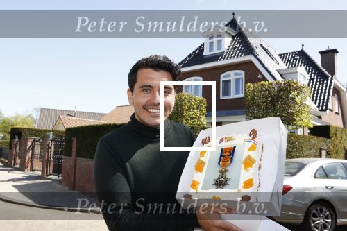 Volendam 24 april 2020
Jan Smit heeft een lintje / koninklijke onderscheiding gekregen.