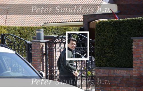Volendam 24 april 2020
Jan Smit heeft een lintje / koninklijke onderscheiding gekregen.
