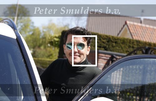 Volendam 24 april 2020
Jan Smit heeft een lintje / koninklijke onderscheiding gekregen.