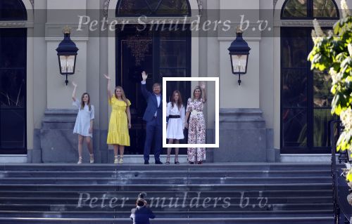 Den Haag 27 april 2020
ivm het corona virus is koningsdag in Maastricht afgelast en vieren Koning Willem Alexander Koningin Maxim en hun dochter prinses Amalia en Ariane de verjaardag van WA op paleis huis ten Bosch.