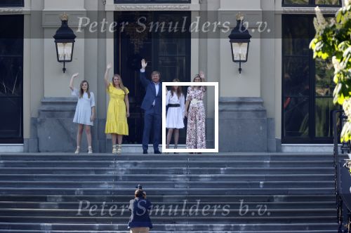 Den Haag 27 april 2020
ivm het corona virus is koningsdag in Maastricht afgelast en vieren Koning Willem Alexander Koningin Maxim en hun dochter prinses Amalia en Ariane de verjaardag van WA op paleis huis ten Bosch.