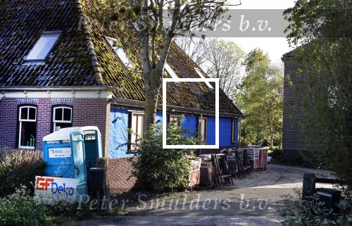 Warder 30 april 2020
Michiel Huisman en zijn vrouw Tara Elders zijn hun huis / boerderij aan het verbouwen