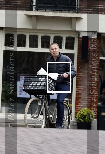 Amsterdam 28 april 2020
Raoul Heertje op de fiets in het centrum van Amsterdam.