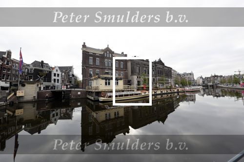 Amsterdam 26 april 2020
Amsterdam is uitgestorven in corona tijd. Bij het paleis op de Dam het Rijksmuseum de grachten de leidsestraat Leidseplein Rembrandtplein etc lopen bijna geen mensen.. Rederij Kooij ( rondvaartboten )