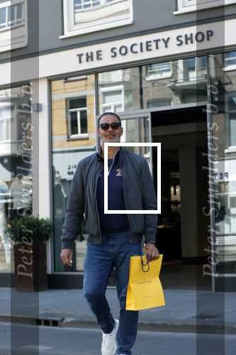 Amsterdam 20 april 2020
Ruud Gullit aan het winkelen bij the society shop .