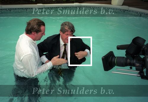 Eindhoven, 21 April 2000
Edwin Smulders gooit Willibrord Frequin in het zwembad