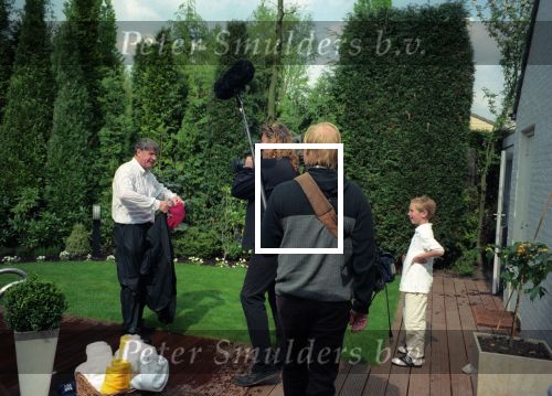Eindhoven, 21 April 2000
Edwin Smulders gooit Willibrord Frequin in het zwembad
Junior Smulders kijkt toe en heeft lol