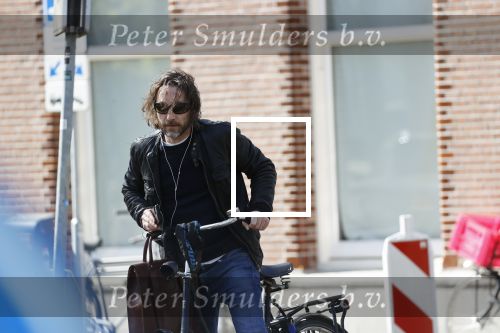 Amsterdam 21 april 2020
Xavier de Guzman bellend op de fiets