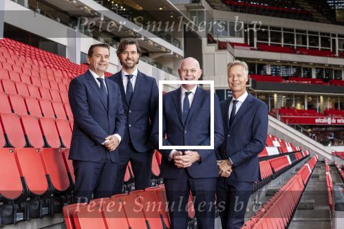Eindhoven, 26 November 2019
PSV Direktie
v.l.n.r.: Frans Janssen John de Jong Toon Gerbrands Peter Fossen
