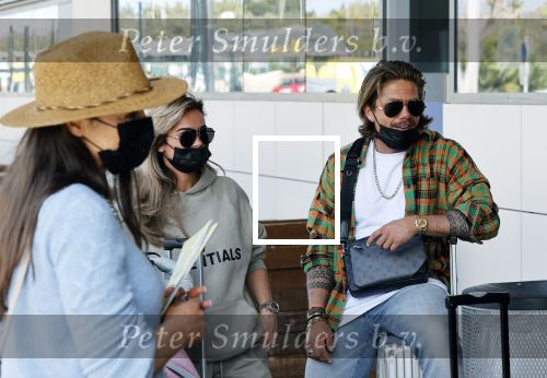 Schiphol en ibiza 23 en 24 april 2021
Andre Hazes gaat voor het eerst op vakantie met zijn nieuwe vriendin Sarah v Soelen . Ook de neef van zijn moeder Andy en zijn vrouw zijn erbij alsmede nog 2 stellen.