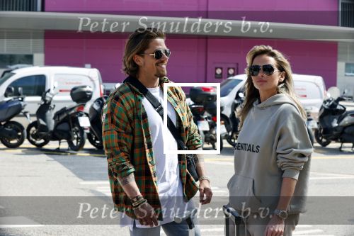 Schiphol en ibiza 23 en 24 april 2021
Andre Hazes gaat voor het eerst op vakantie met zijn nieuwe vriendin Sarah v Soelen . Ook de neef van zijn moeder Andy en zijn vrouw zijn erbij alsmede nog 2 stellen.