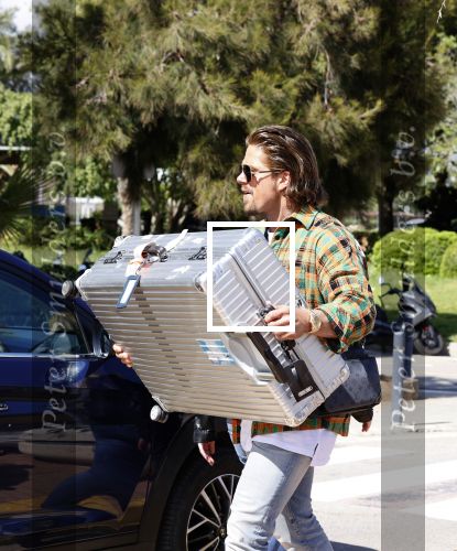 Schiphol en ibiza 23 en 24 april 2021
Andre Hazes gaat voor het eerst op vakantie met zijn nieuwe vriendin Sarah v Soelen . Ook de neef van zijn moeder Andy en zijn vrouw zijn erbij alsmede nog 2 stellen.