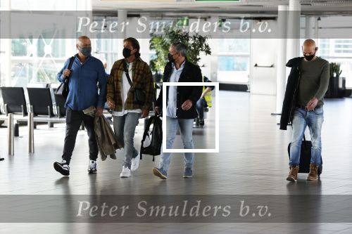 Schiphol en ibiza 23 en 24 april 2021
Andre Hazes gaat voor het eerst op vakantie met zijn nieuwe vriendin Sarah v Soelen . Ook de neef van zijn moeder Andy en zijn vrouw zijn erbij alsmede nog 2 stellen.