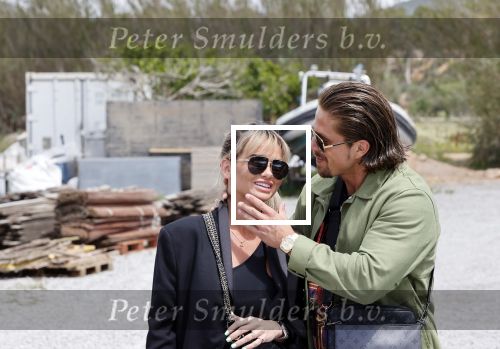 Schiphol en ibiza 23 en 24 april 2021
Andre Hazes gaat voor het eerst op vakantie met zijn nieuwe vriendin Sarah v Soelen . Ook de neef van zijn moeder Andy en zijn vrouw zijn erbij alsmede nog 2 stellen.