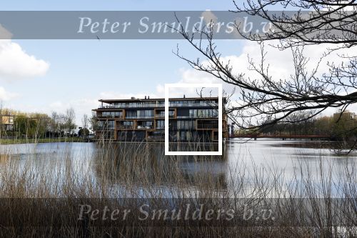 Rotterdam 7 mei 2021
Andre Hazes en zijn vriendin Sarah v Soelen hebben samen een appartement gekocht in dit prachtige complex aan het water . Het ligt dicht bij het huis waar Monique en Kleine andre wonen en dichtbij het huis van sarah haar ouders.