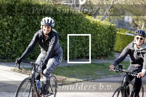 Nigtevecht 5 mei 2021
Anouk Smulders traint op wielrenfiets voor een event