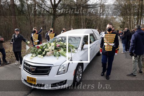 Laren 3 april 2021
Crematie van Bibian Mentel in crmatorium in Laren.
Haar man Edwin Spee en kinderen zijn aanwezig.