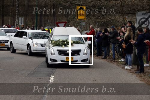 Laren 3 april 2021
Crematie van Bibian Mentel in crmatorium in Laren.
Haar man Edwin Spee en kinderen zijn aanwezig.
