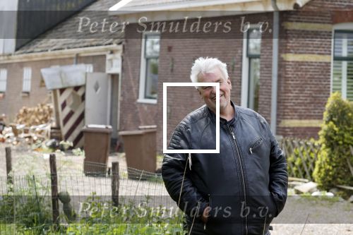 Broek en Waterland 20 mei 2021
Politie doet onderzoek naar de schietpartij/overval in Broek en Waterland . oa Karin Bloemen en boer Geet Jan v Meerveld wonen daar.