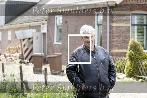 Broek en Waterland 20 mei 2021
Politie doet onderzoek naar de schietpartij/overval in Broek en Waterland . oa Karin Bloemen en boer Geet Jan v Meerveld wonen daar.