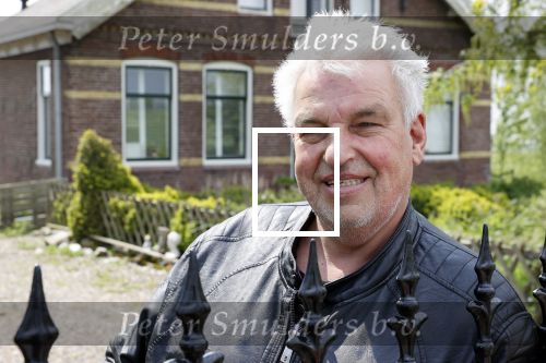 Broek en Waterland 20 mei 2021
Politie doet onderzoek naar de schietpartij/overval in Broek en Waterland . oa Karin Bloemen en boer Geet Jan v Meerveld wonen daar.
