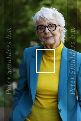 Bergen 12 mei 2021
Carry Slee met haar nieuwe boek FAKE!