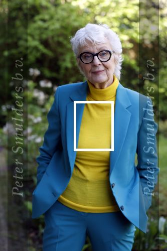 Bergen 12 mei 2021
Carry Slee met haar nieuwe boek FAKE!