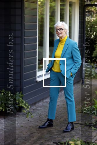 Bergen 12 mei 2021
Carry Slee met haar nieuwe boek FAKE!