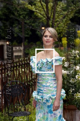 Amsterdam 30 april 2021
Koningin Maxima Look a like Cathelijne Schrauwen voor reportage in story met medewweking van Paul Schulten . Shoot vond plaats in het Andaz hotel
