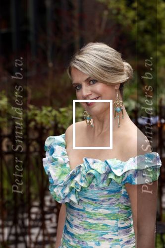 Amsterdam 30 april 2021
Koningin Maxima Look a like Cathelijne Schrauwen voor reportage in story met medewweking van Paul Schulten . Shoot vond plaats in het Andaz hotel