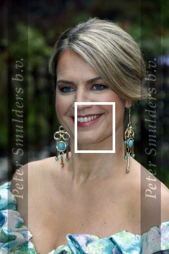 Amsterdam 30 april 2021
Koningin Maxima Look a like Cathelijne Schrauwen voor reportage in story met medewweking van Paul Schulten . Shoot vond plaats in het Andaz hotel