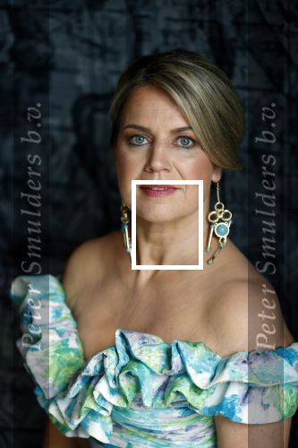 Amsterdam 30 april 2021
Koningin Maxima Look a like Cathelijne Schrauwen voor reportage in story met medewweking van Paul Schulten . Shoot vond plaats in het Andaz hotel