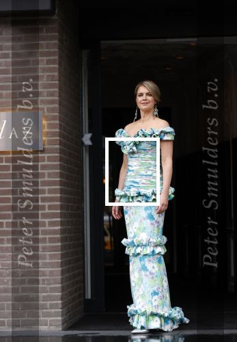 Amsterdam 30 april 2021
Koningin Maxima Look a like Cathelijne Schrauwen voor reportage in story met medewweking van Paul Schulten . Shoot vond plaats in het Andaz hotel