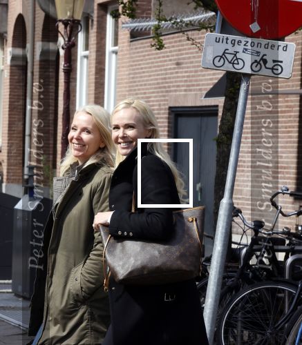 Amsterdam 13 april 2021
Denise Boekhoff met een vriendin in Amsterdam zuid