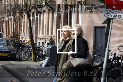 Amsterdam 13 april 2021
Denise Boekhoff met een vriendin in Amsterdam zuid