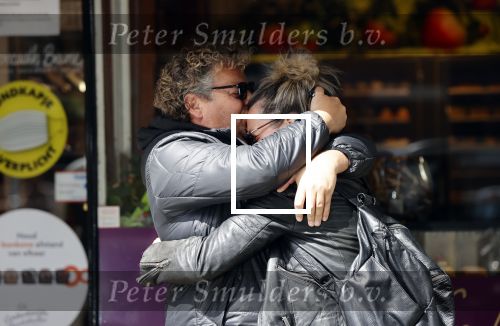 Amsterdam 12 mei 2021
Dirk Zeelenberg met zijn vrouw Suus in Amsterdam zuid