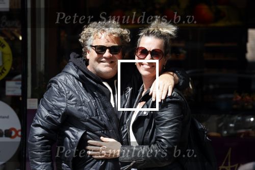 Amsterdam 12 mei 2021
Dirk Zeelenberg met zijn vrouw Suus in Amsterdam zuid