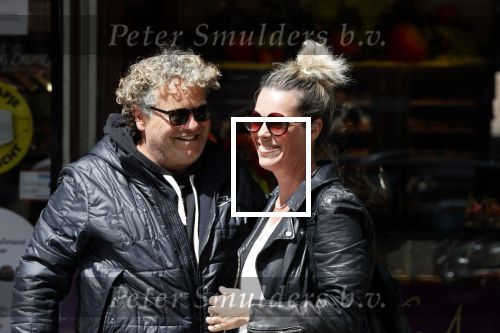 Amsterdam 12 mei 2021
Dirk Zeelenberg met zijn vrouw Suus in Amsterdam zuid