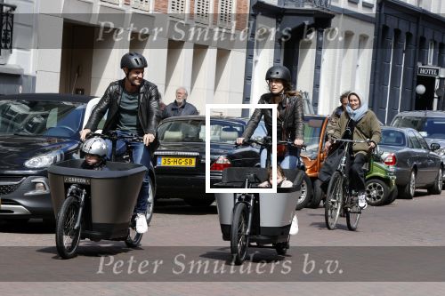 Amsterdam 17 mei 2021
Electrische bakfiets op de pc hooftstraat