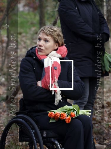 Laren 3 april 2021
Crematie van Bibian Mentel in crmatorium in Laren.
Haar man Edwin Spee en kinderen zijn aanwezig. Esther Vergeer