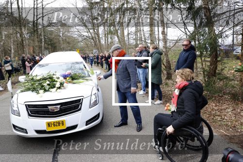 Laren 3 april 2021
Crematie van Bibian Mentel in crmatorium in Laren.
Haar man Edwin Spee en kinderen zijn aanwezig. Esther Vergeer