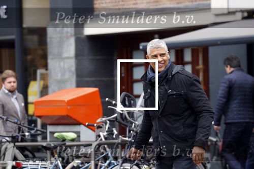 Amsterdam 6 mei 2021
Frank Rijkaard doet boodschappen in Amsterdam zuid