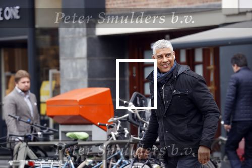Amsterdam 6 mei 2021
Frank Rijkaard doet boodschappen in Amsterdam zuid