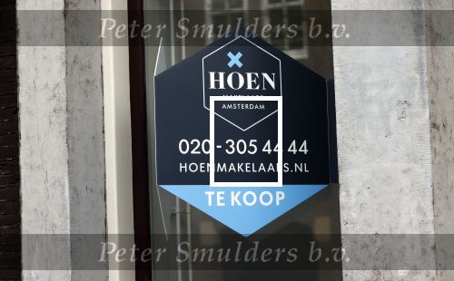 Amsterdam 21 april 2021
Frank sanders heeft zijn oude huis laten verbouwen tot meerdere appartementen . Ze staan nu te koop.