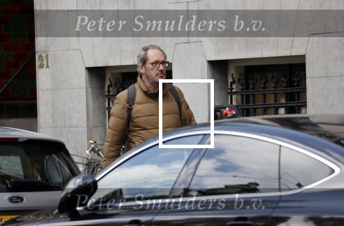 Amsterdam 1 mei 2021
Gijs Scholten v Asschat wandelend in Amsterdam zuid