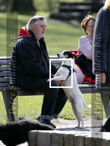 Amsterdam 16 april 2021
Hans v d Togt met vrienden en honden in het Beatrixpark