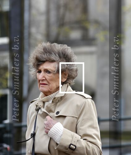 Amsterdam 3 mei 2021
Hedy d Ancona wandelend op straat in het centrum van Amsterdam