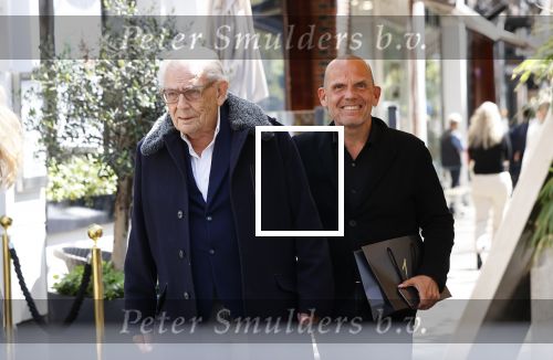 Amsterdam 12 mei 2021
Jaap v Zweden aan het winkelen met zijn vader